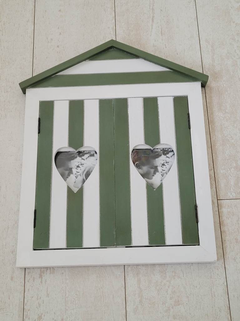 Multi Photo Frame Beach Hut Design