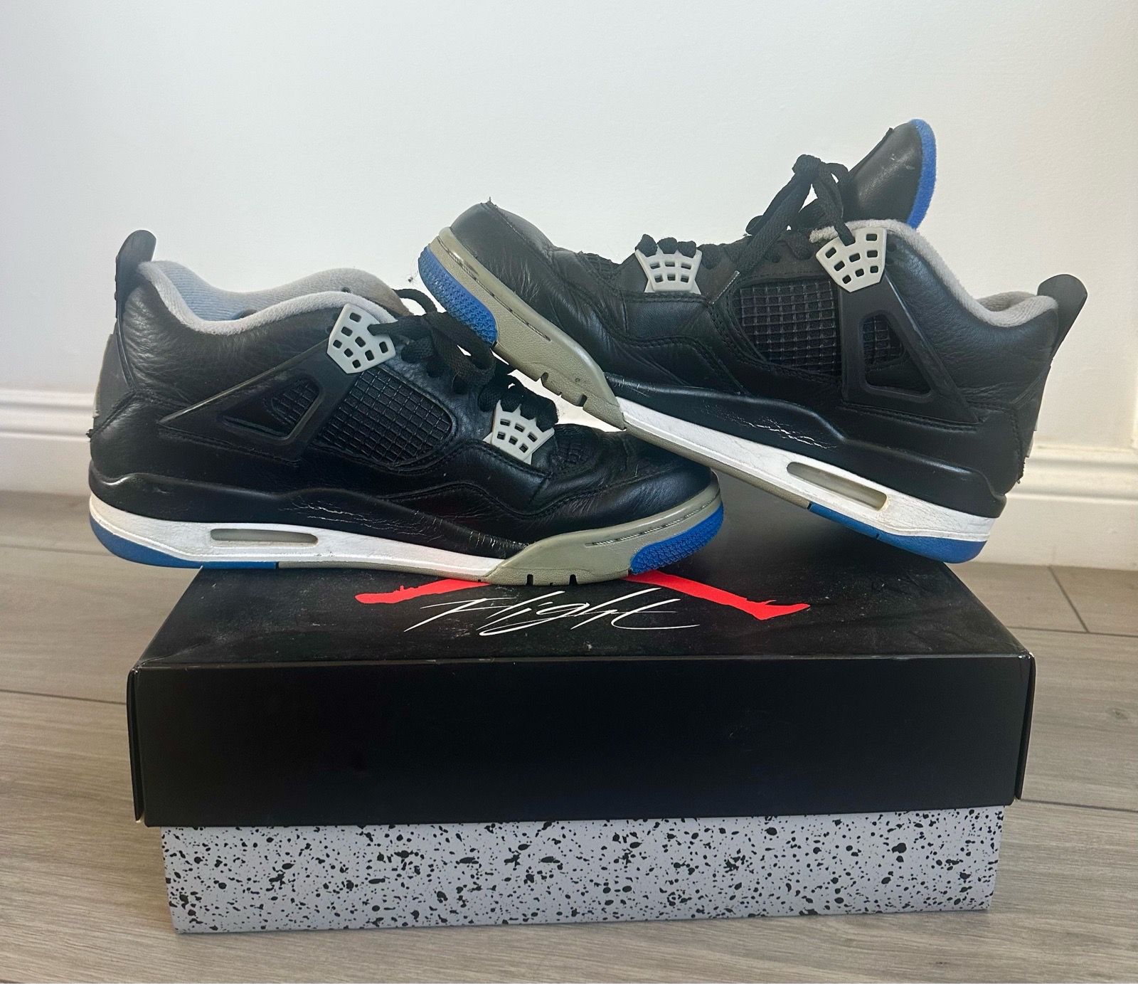 100% Authentic Men’s Jordan 4 Retro Motorsports Alternate Trainers (2017) with Original Box