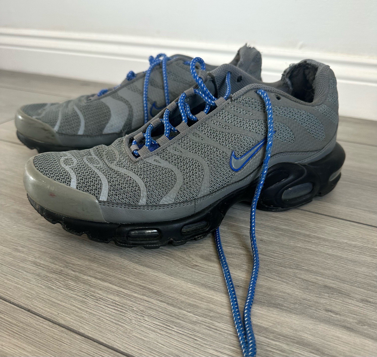 Nike Air Max Plus TN Grey Reflective Smoke Grey Blue DN7997-002 Size 7.5