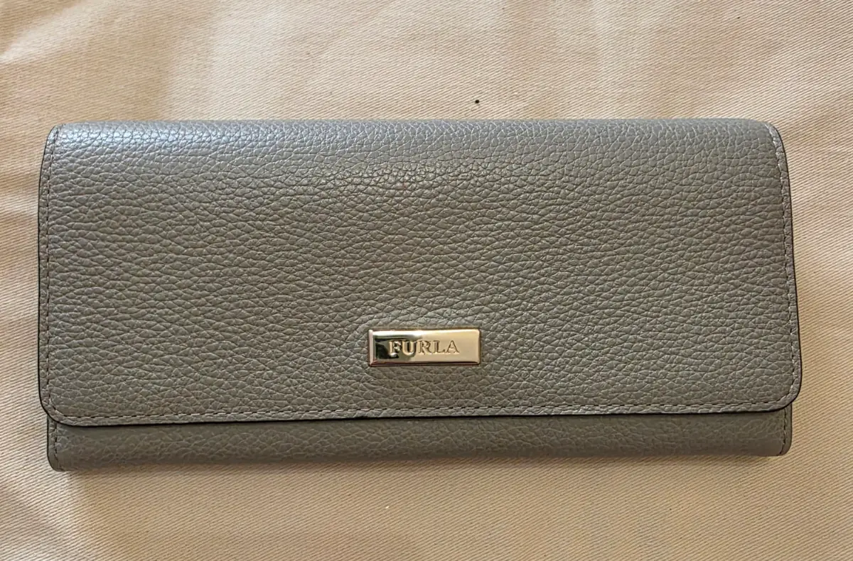 Furla Grey Pebbled Leather Continental Flap Long Wallet – Very Good Pre-Loved Condition