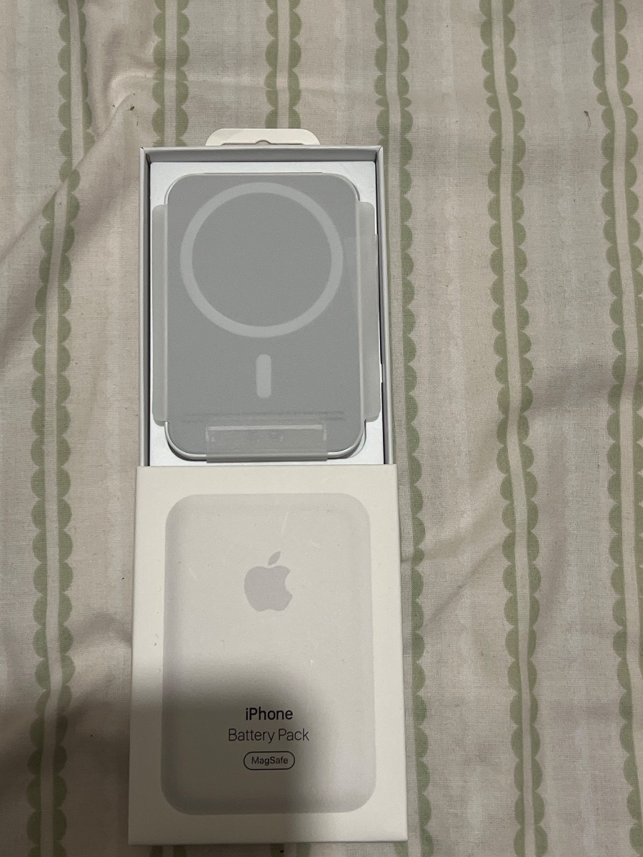 Apple battery pack
