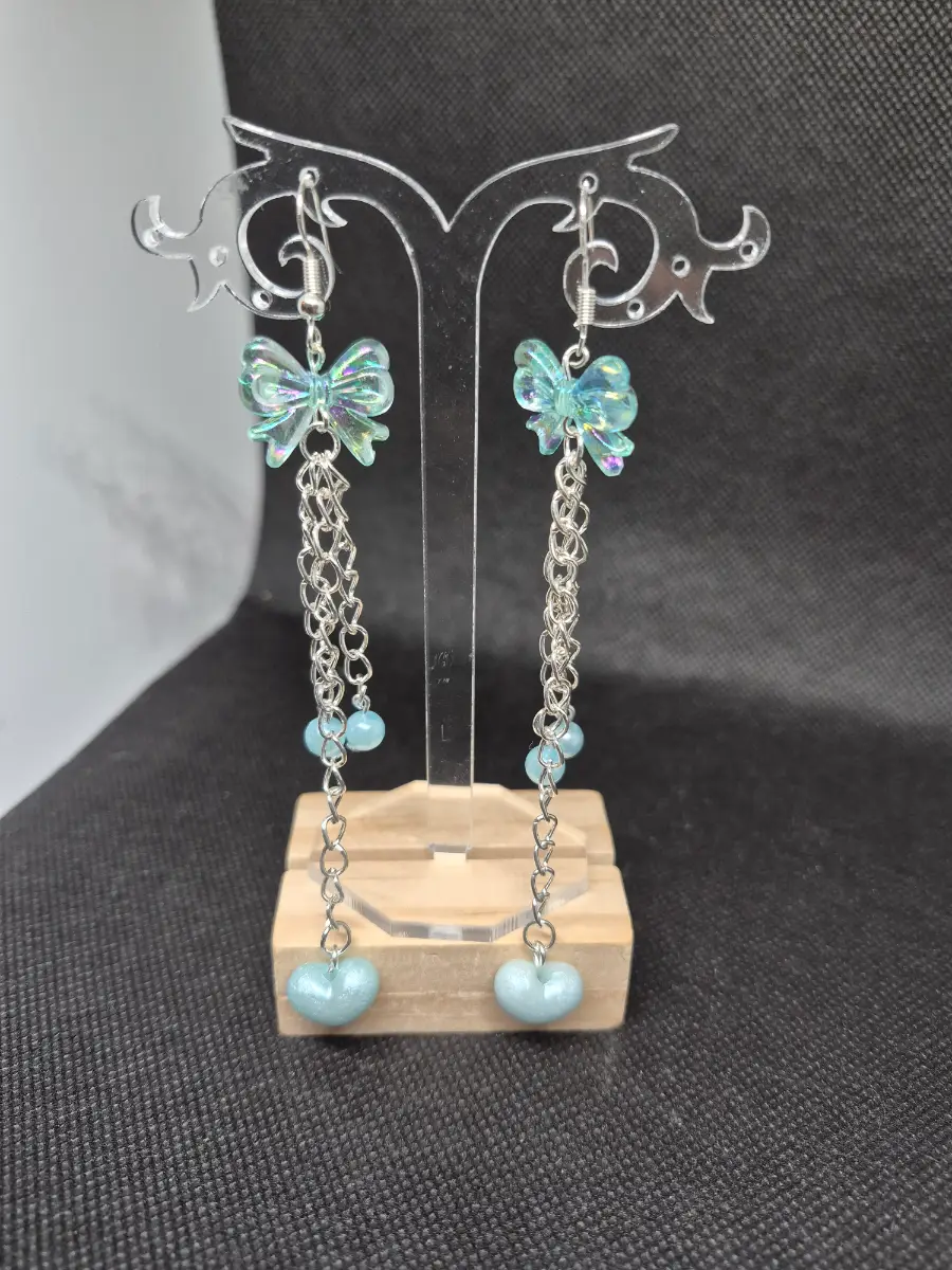 Acrylic bow and heart earrings