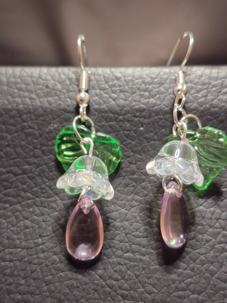 Acrylic clear flower droplets