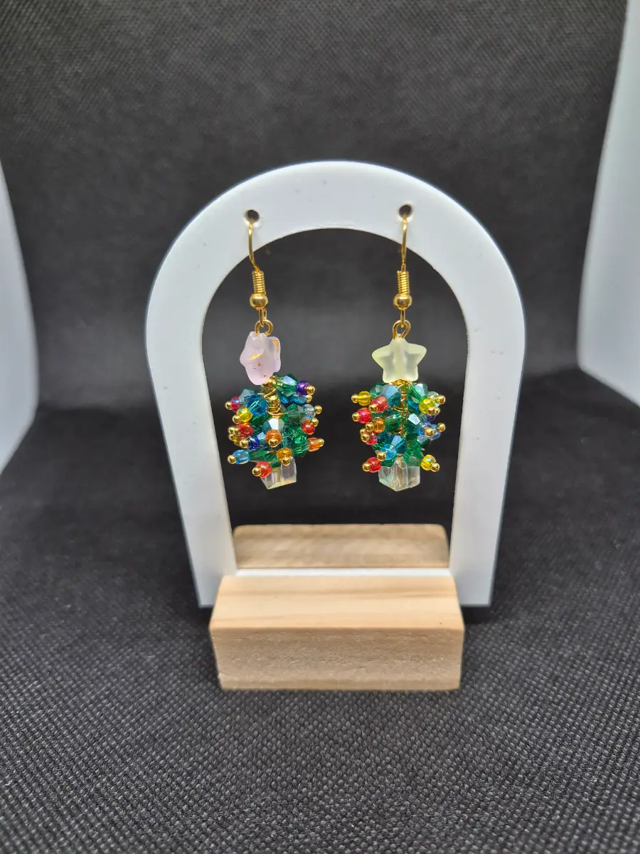 Christmas tree earrings