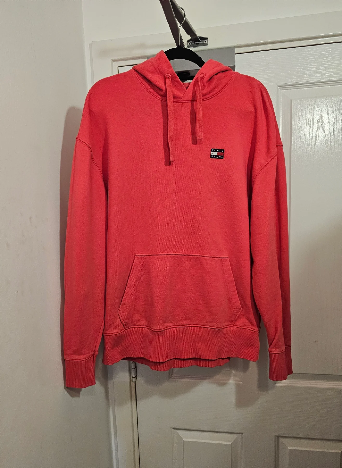 Tommy Jeans "Tommy for Life" Oversized 100% Cotton Badge Hoodie Pink / Red, Size S