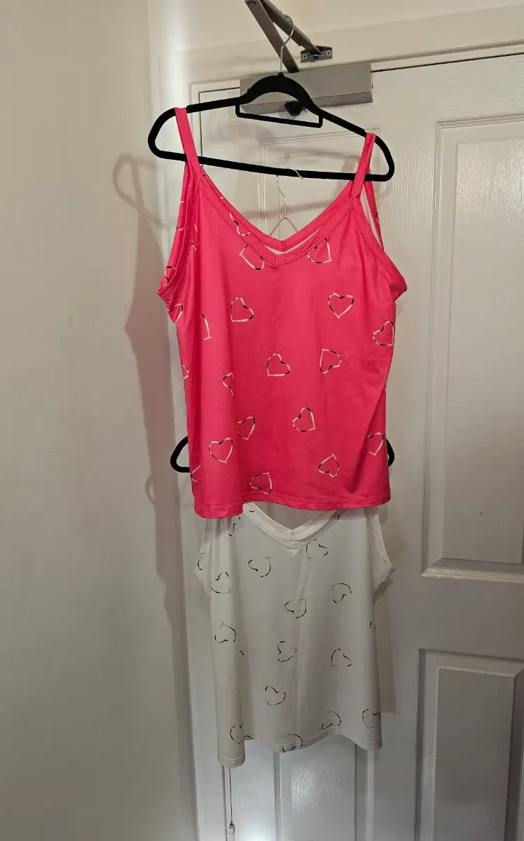 Cute 2-Piece Heart Loungewear/Pyjama Top Bundle, Size 2XL