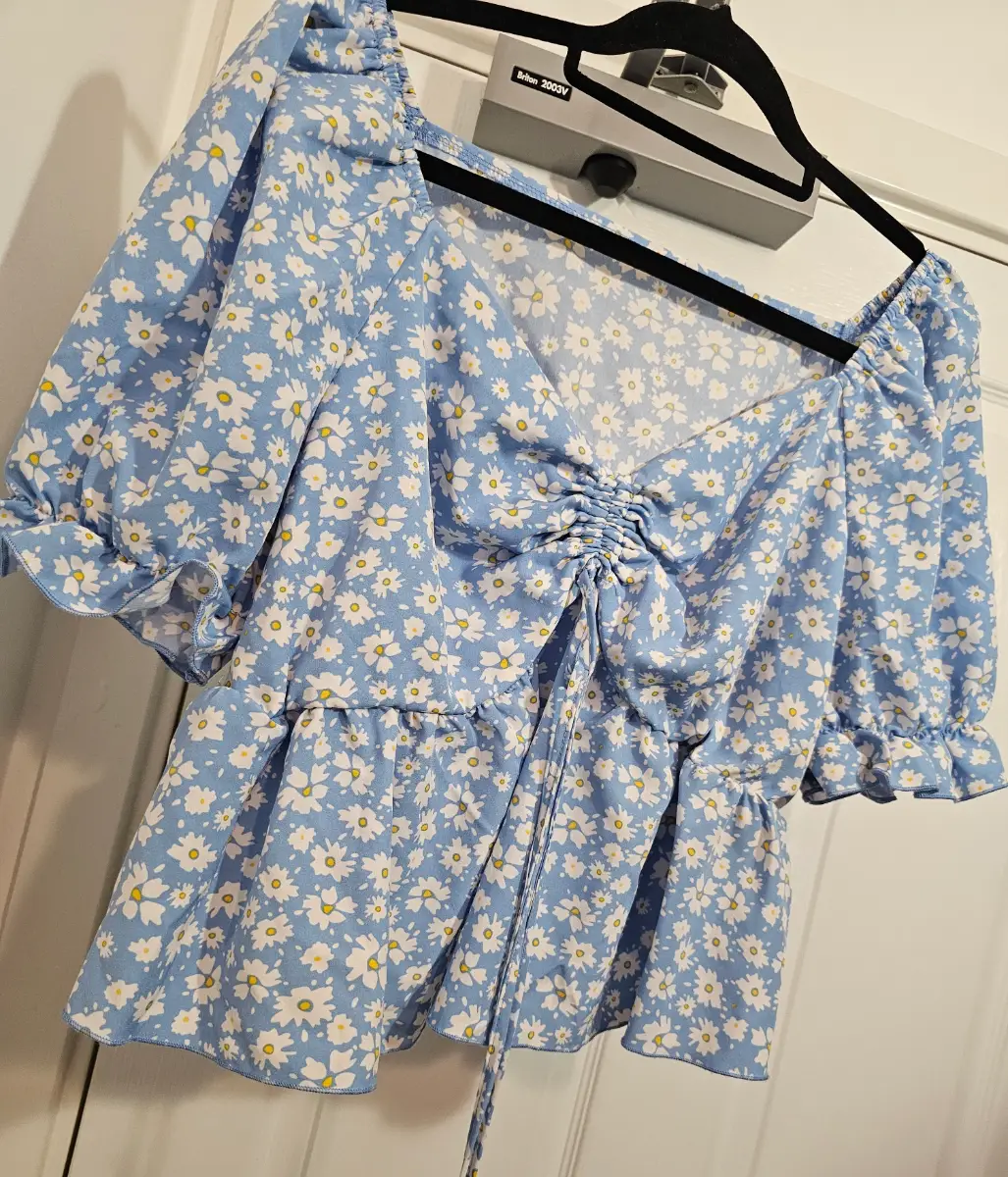 SHEIN Curve Blue Daisy Floral Milkmaid Peplum Top, Size 1XL