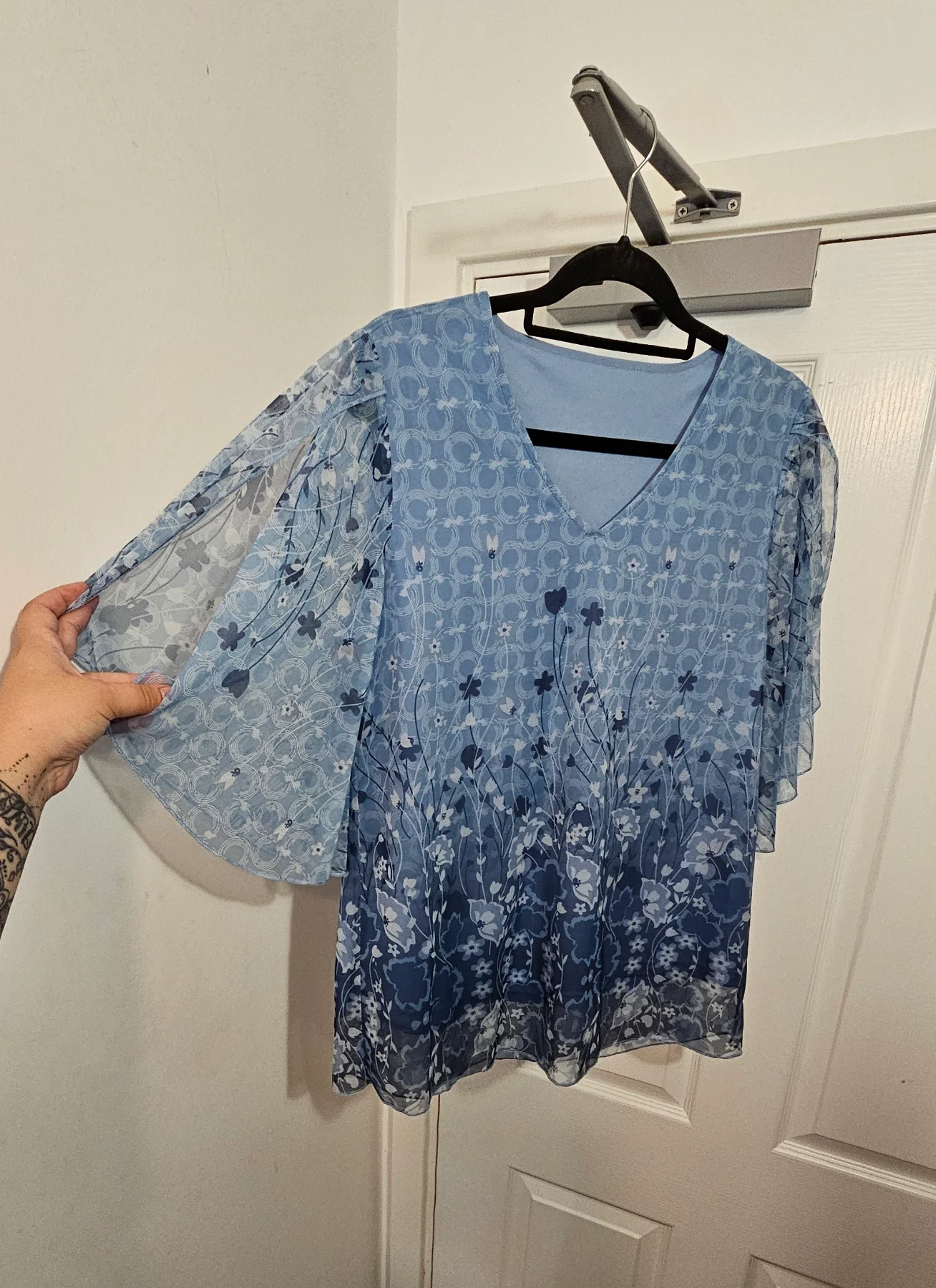 Blue Ombre Floral Mesh Layered Tunic Blouse, Size M