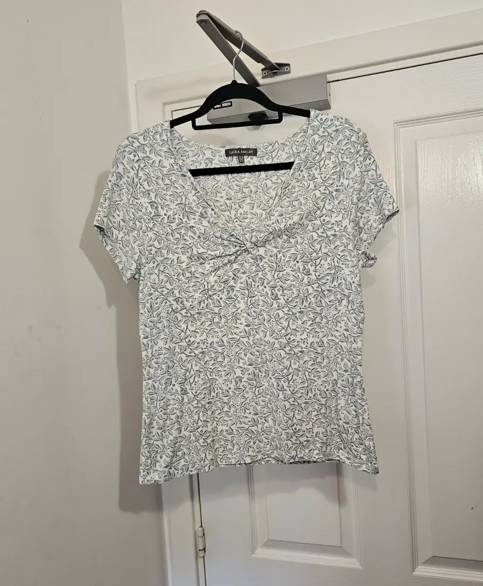 Laura Ashley Green Botanical Twist-Front Top, Size UK 14