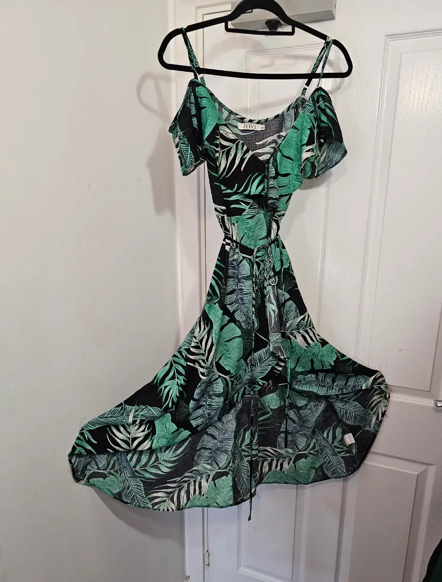 IVIVI Tropical Leaf Print Cold-Shoulder High-Low Summer Wrap Dress, Size S/M