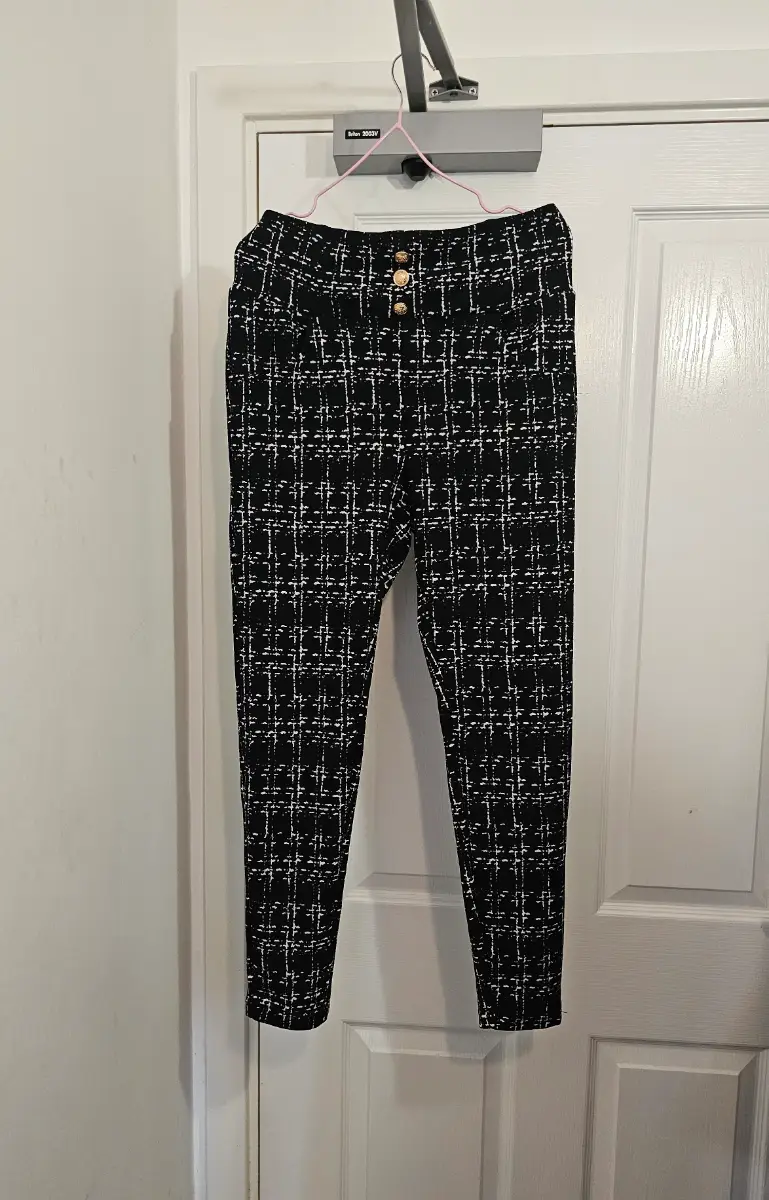 SHEIN Curve Black & White Tweed-Look Plaid Trousers, Size 0XL