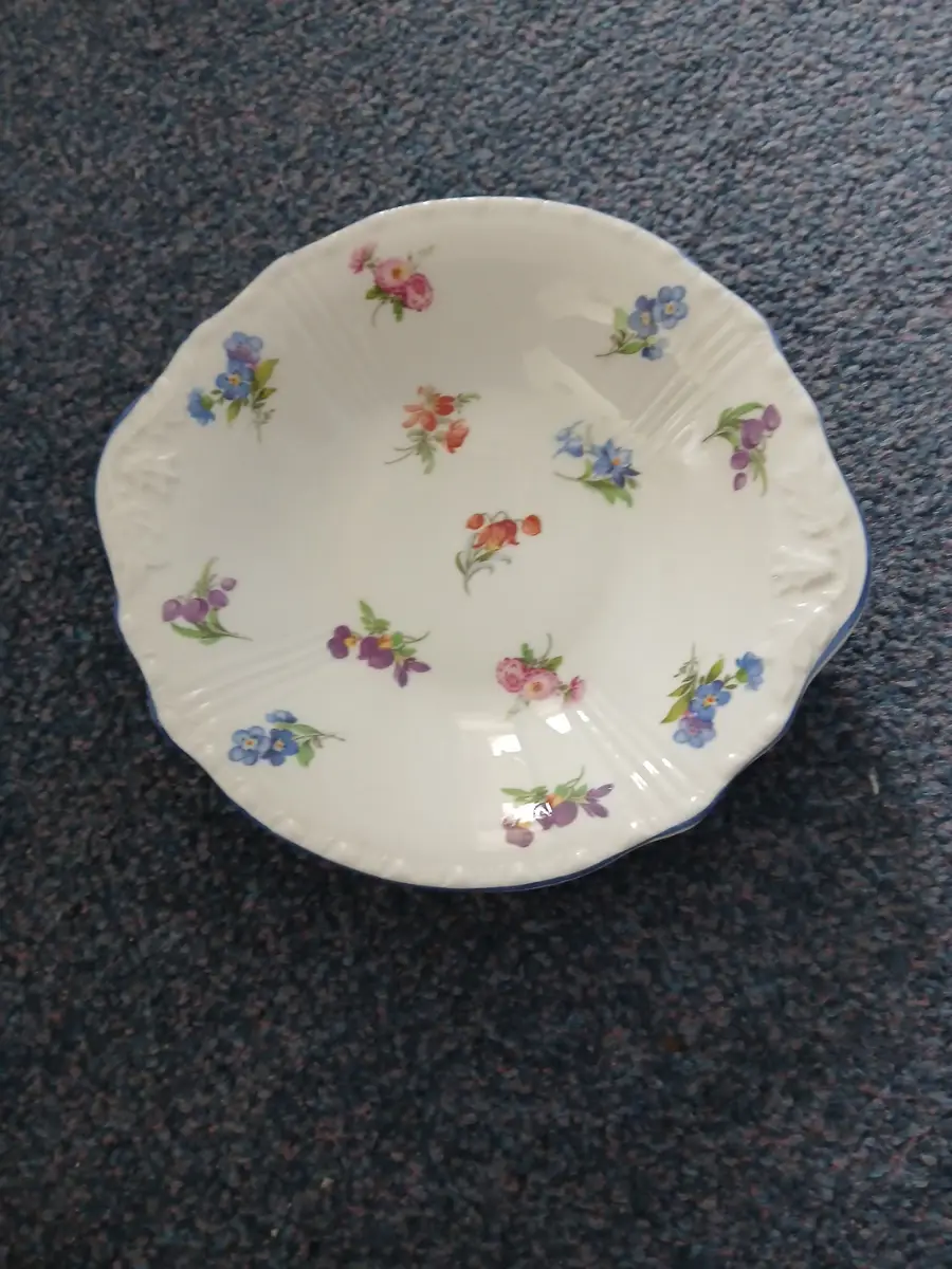 Royal grafton Chelsea Garden pattern small bowl