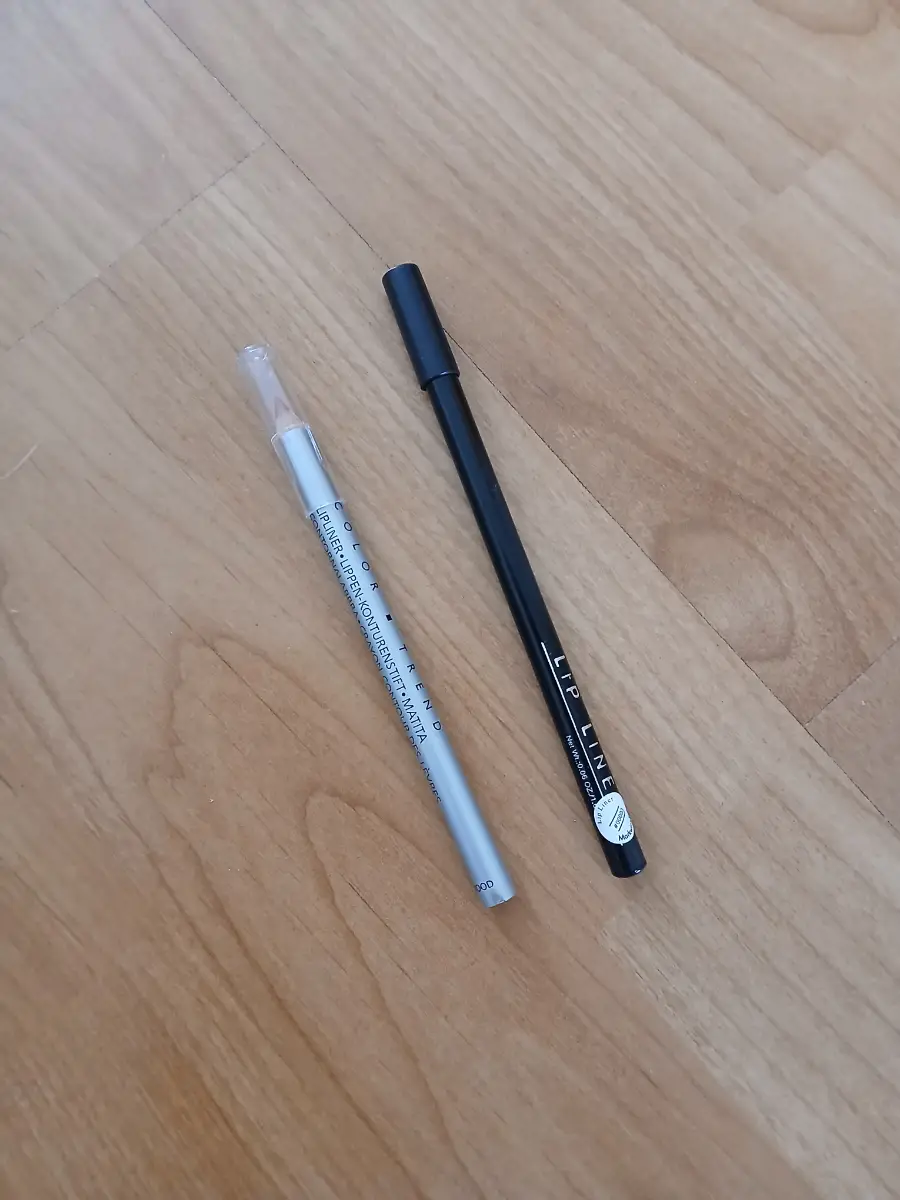 Two lip liners