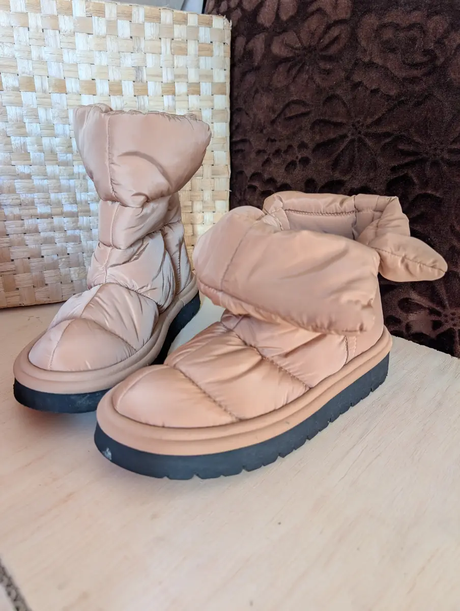 Zara apres ski inspired quilted boots