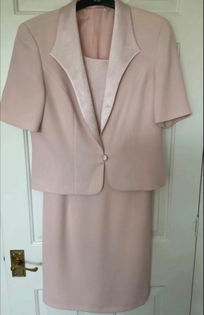 Vera Mont Pink dress and short sleeved jacket size 12