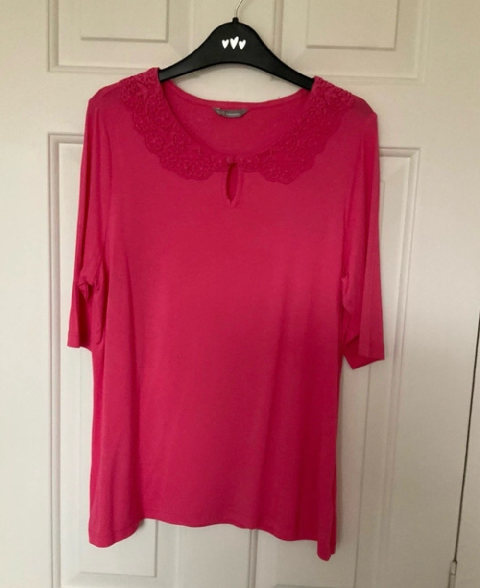 Marks and Spencer pretty pink short sleeved top size 12