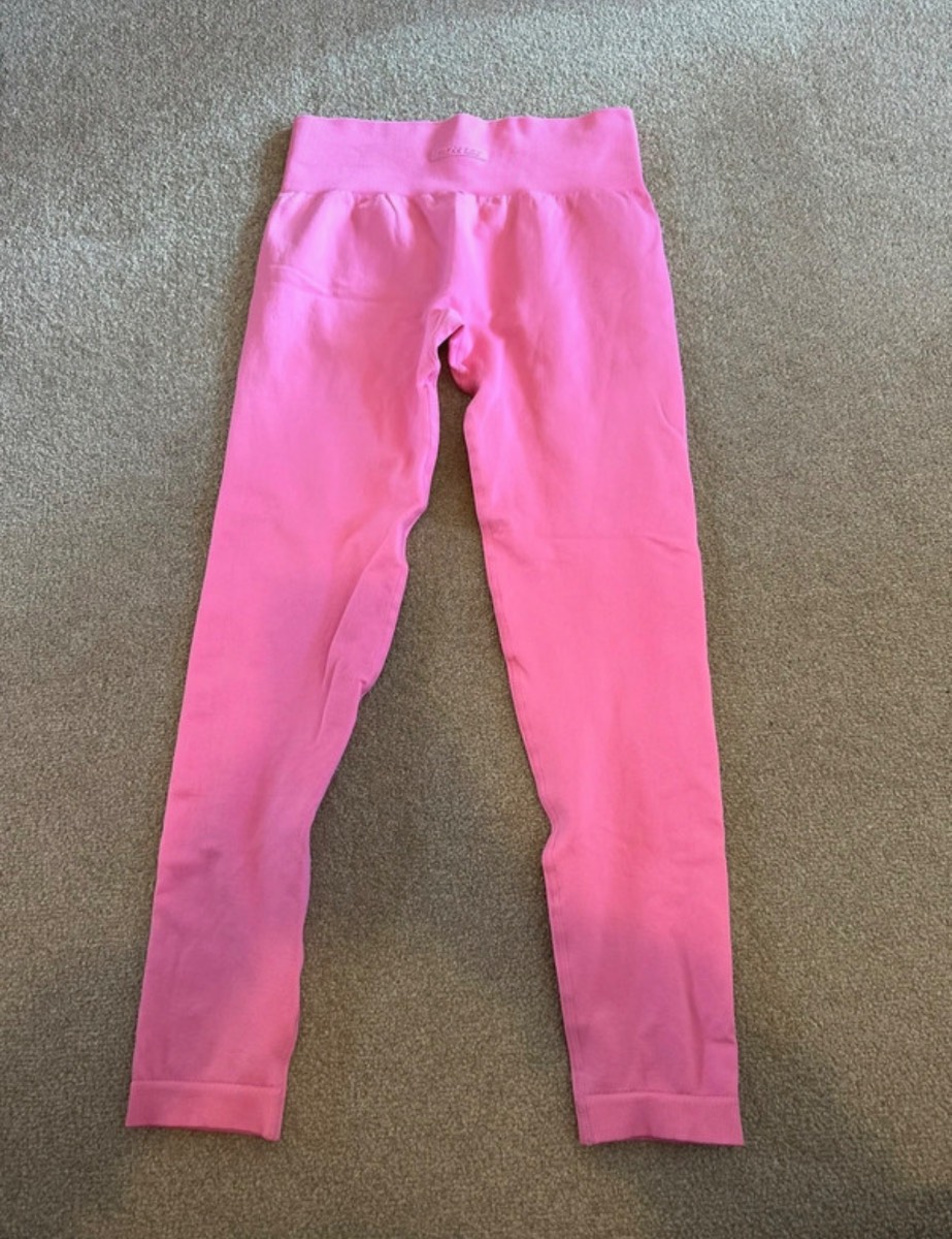 Bo+Tee Oh Polly bright pink gym leggings