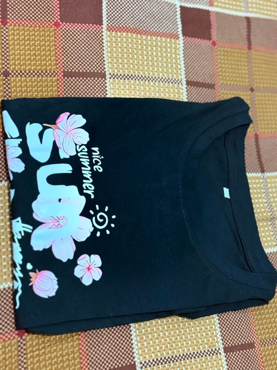 Women's Nice Summer Sun Graphic T-Shirt – Casual Short Sleeve Cotton Tee (Black)