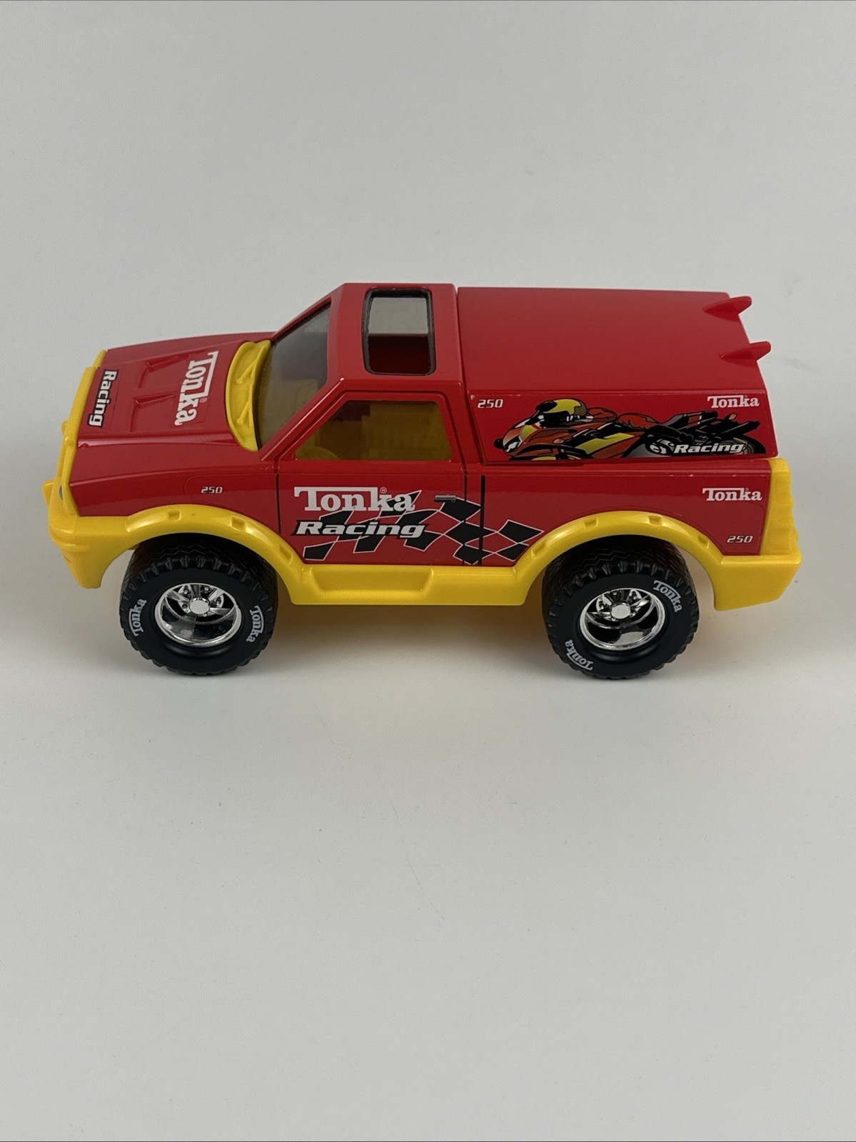 Tonka Speed Racing plastic pickup Truck Hasbro 2002 20cms long 9 cms tall