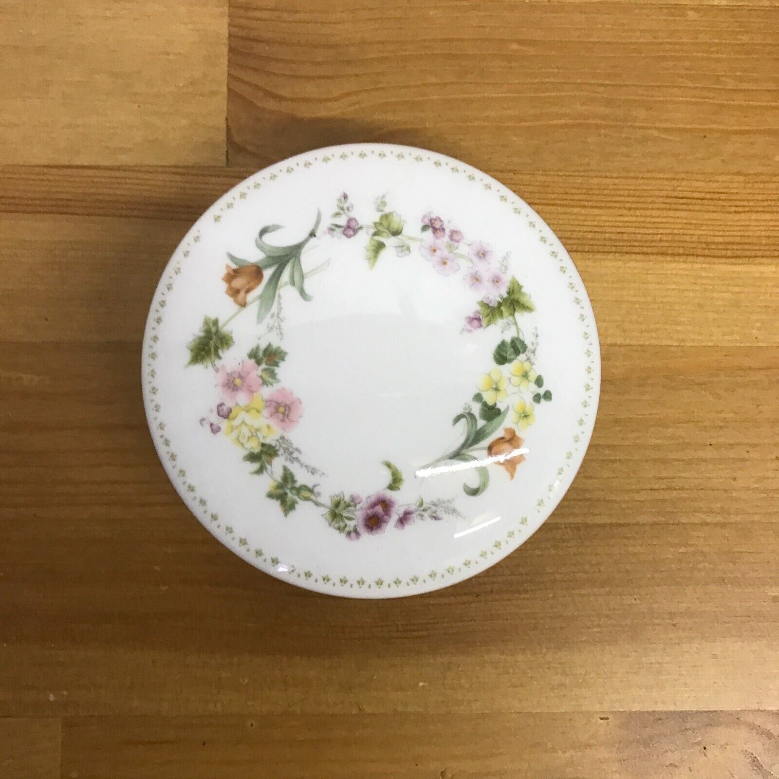 Wedgwood Round Lidded Trinket Box