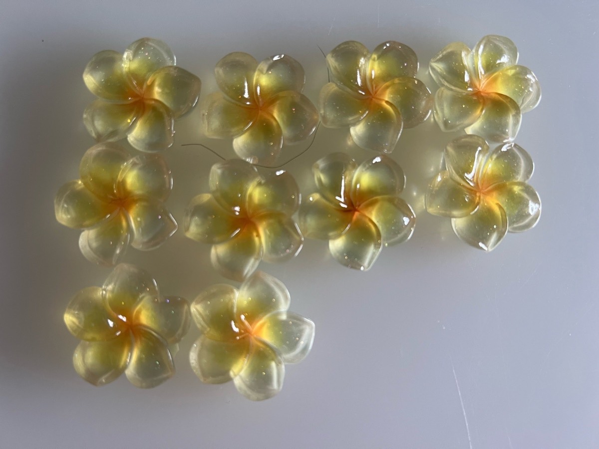 Yellow resin flower flatback charms