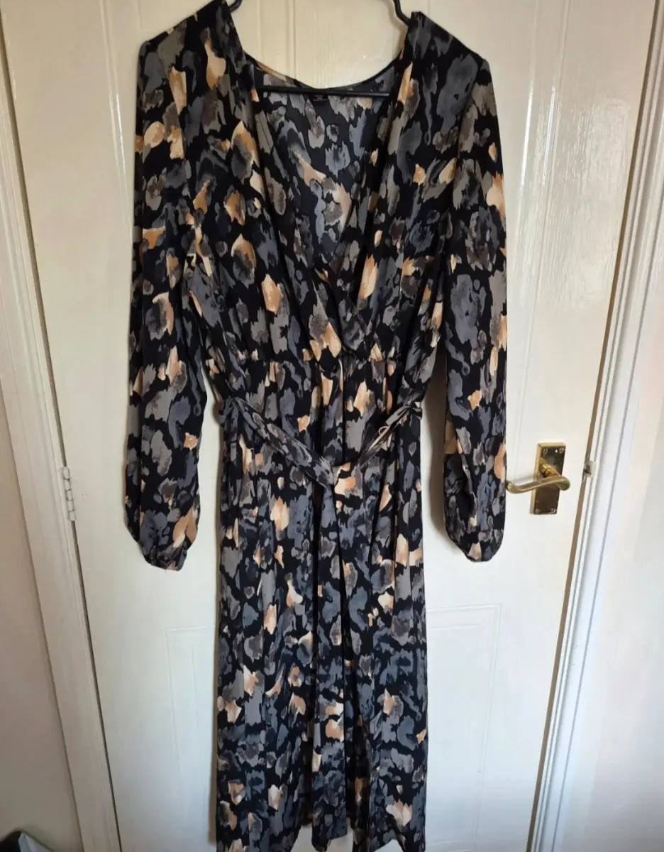 SHEIN Curve Abstract Print Midi Wrap Dress UK 1XL/18