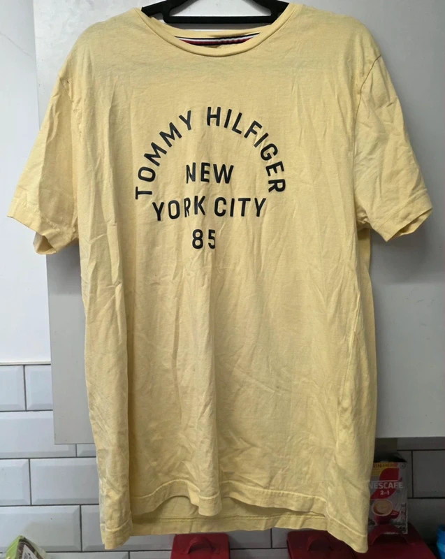 Pale yellow Tommy Hilfiger New York City 85 t-shirt
