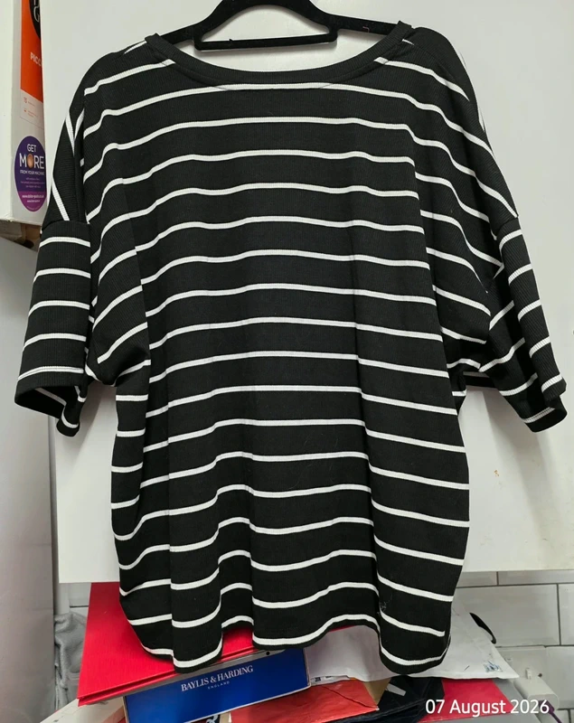 Black and white striped ribbed t-shirt