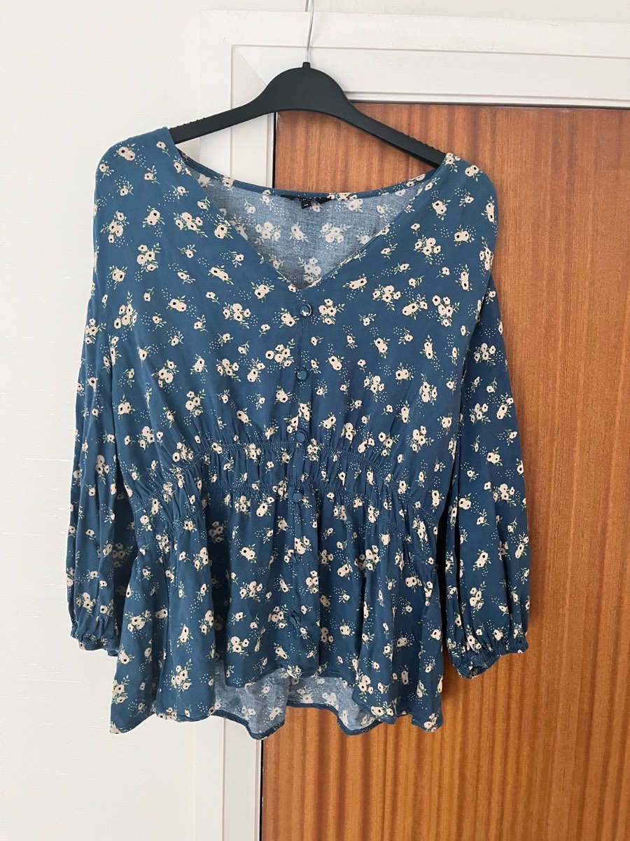 Blue Peacock Size 14 Floral Blouse