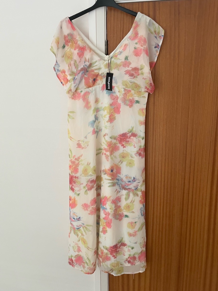 Brand New Pastel Floral Pattern Boohoo Dress