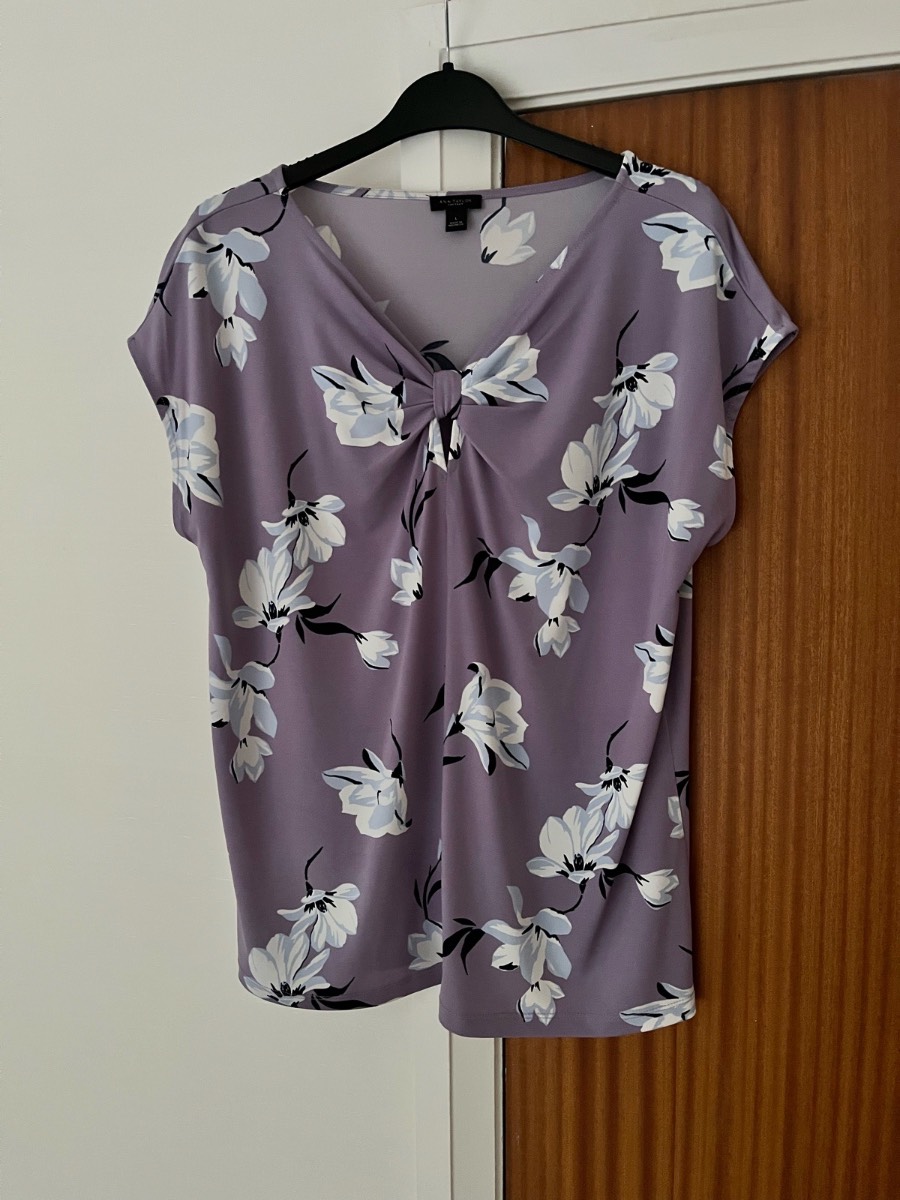 Ann Taylor Lavender Bow Top