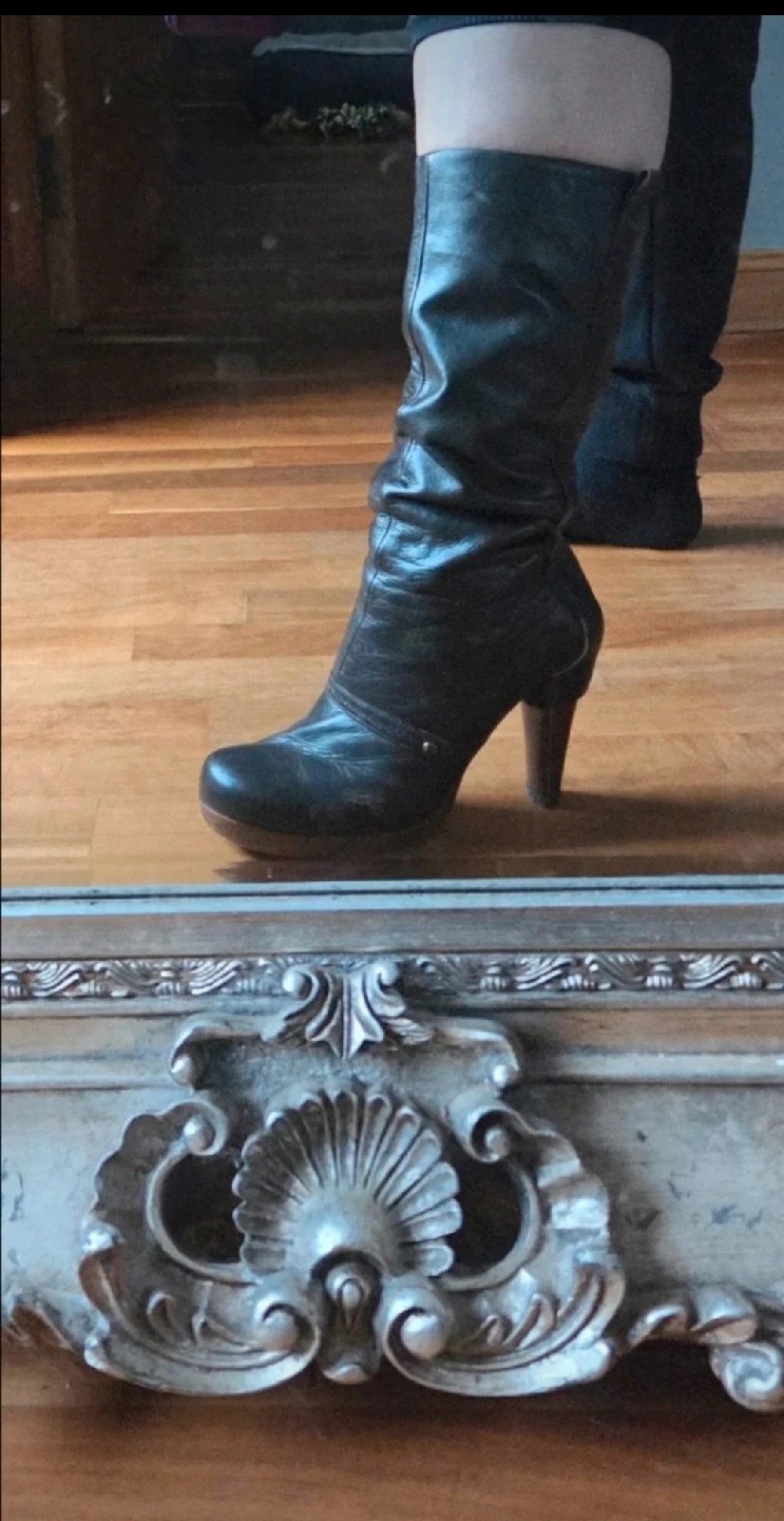 Heard hearted harlot boots