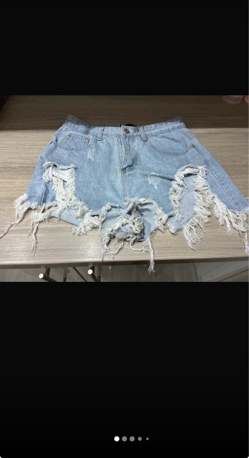 Pretty little thing size 10 ripped high waisted women’s demin shorts