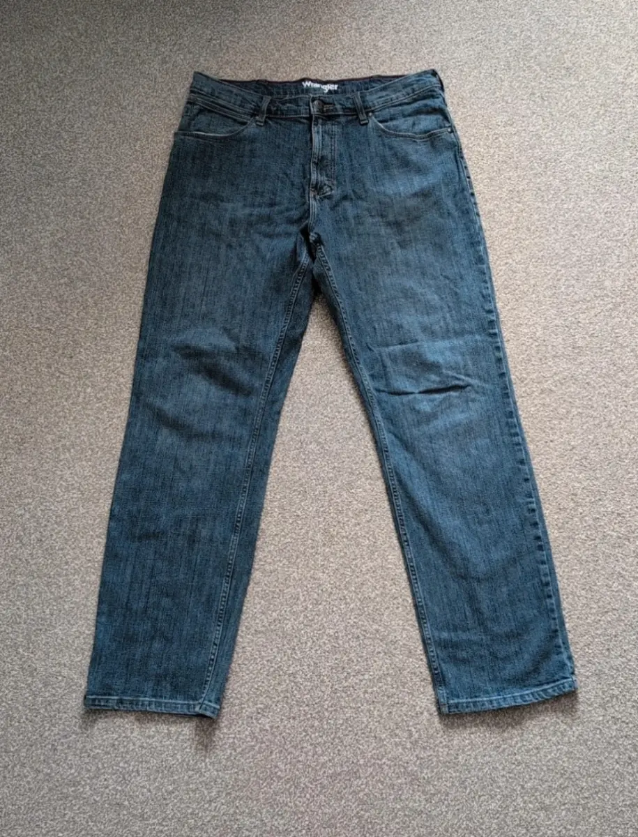 Straight Jeans W36 L32 Dark Wash Wrangler | Good Used Condition