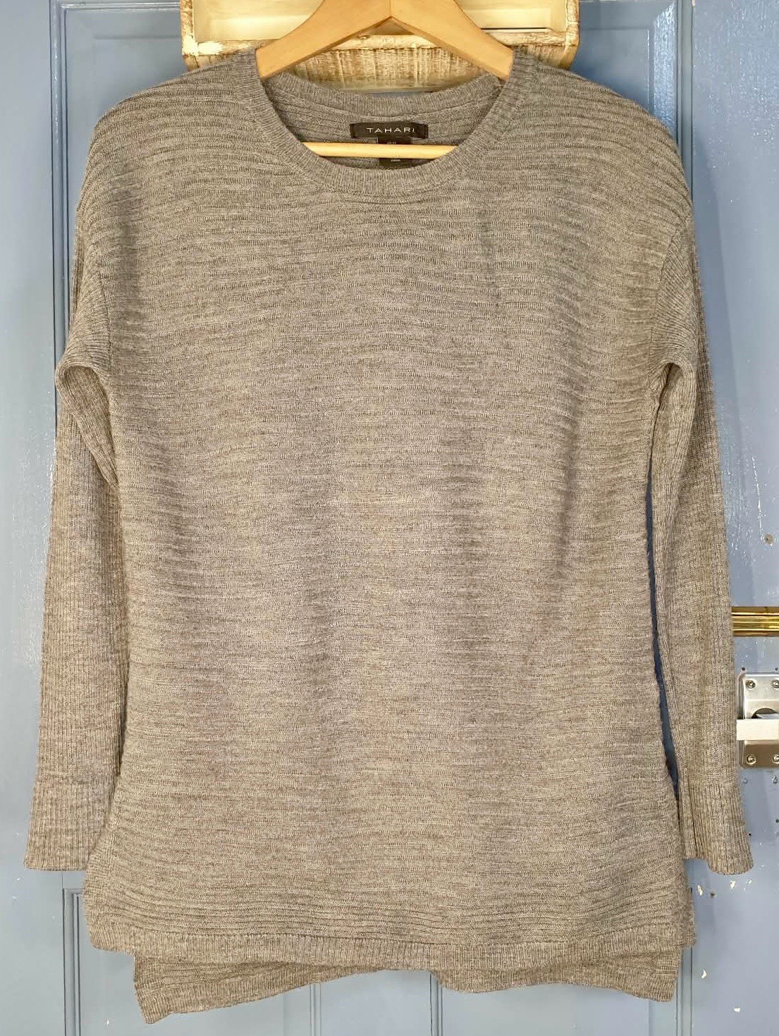 Tahari Grey Merino Wool Jumper M UK 12-14 Relaxed Tunic Button Back