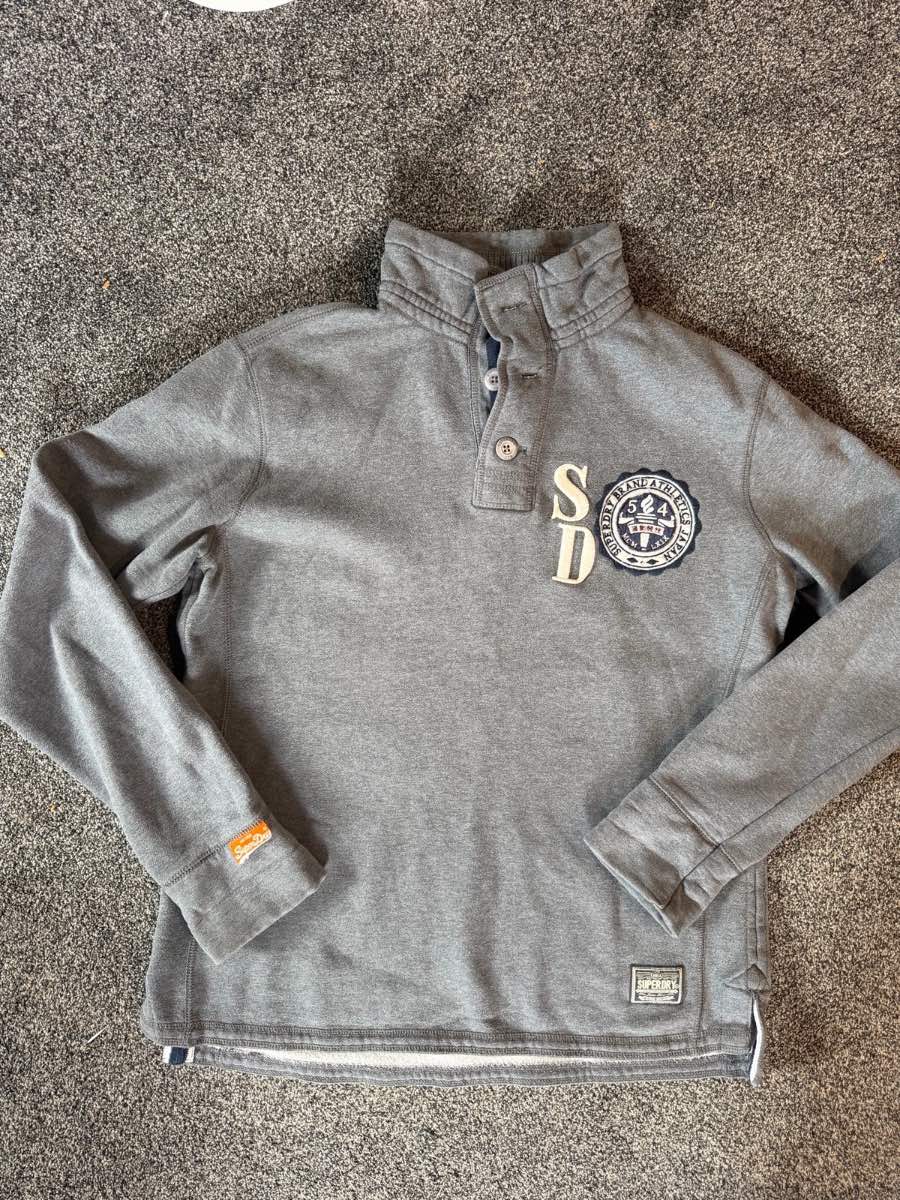 Superdry Men’s Jumper size extra Large
