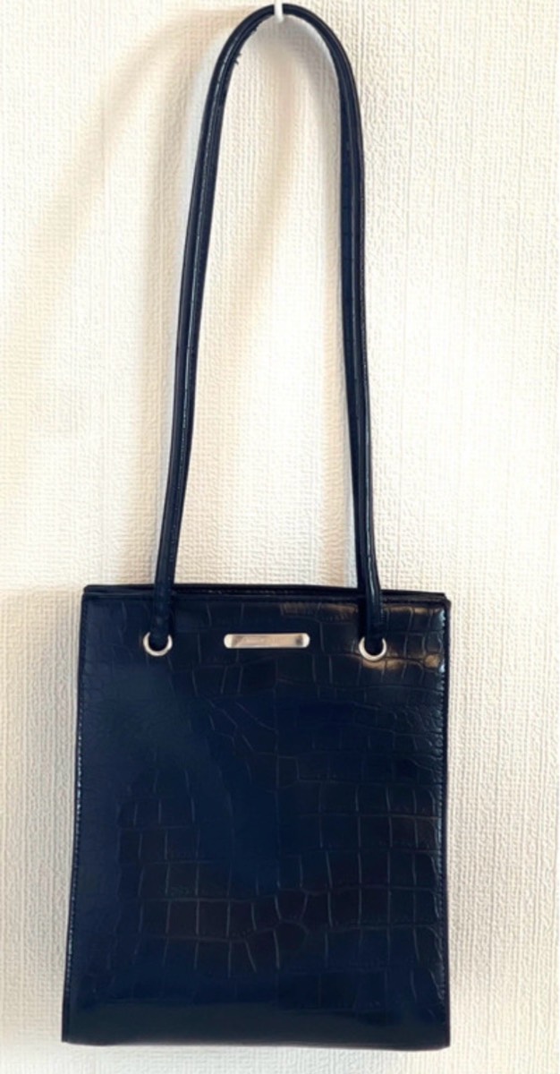 Nine West Black Croc-Effect Shoulder Bag | Classic & Elegant Medium