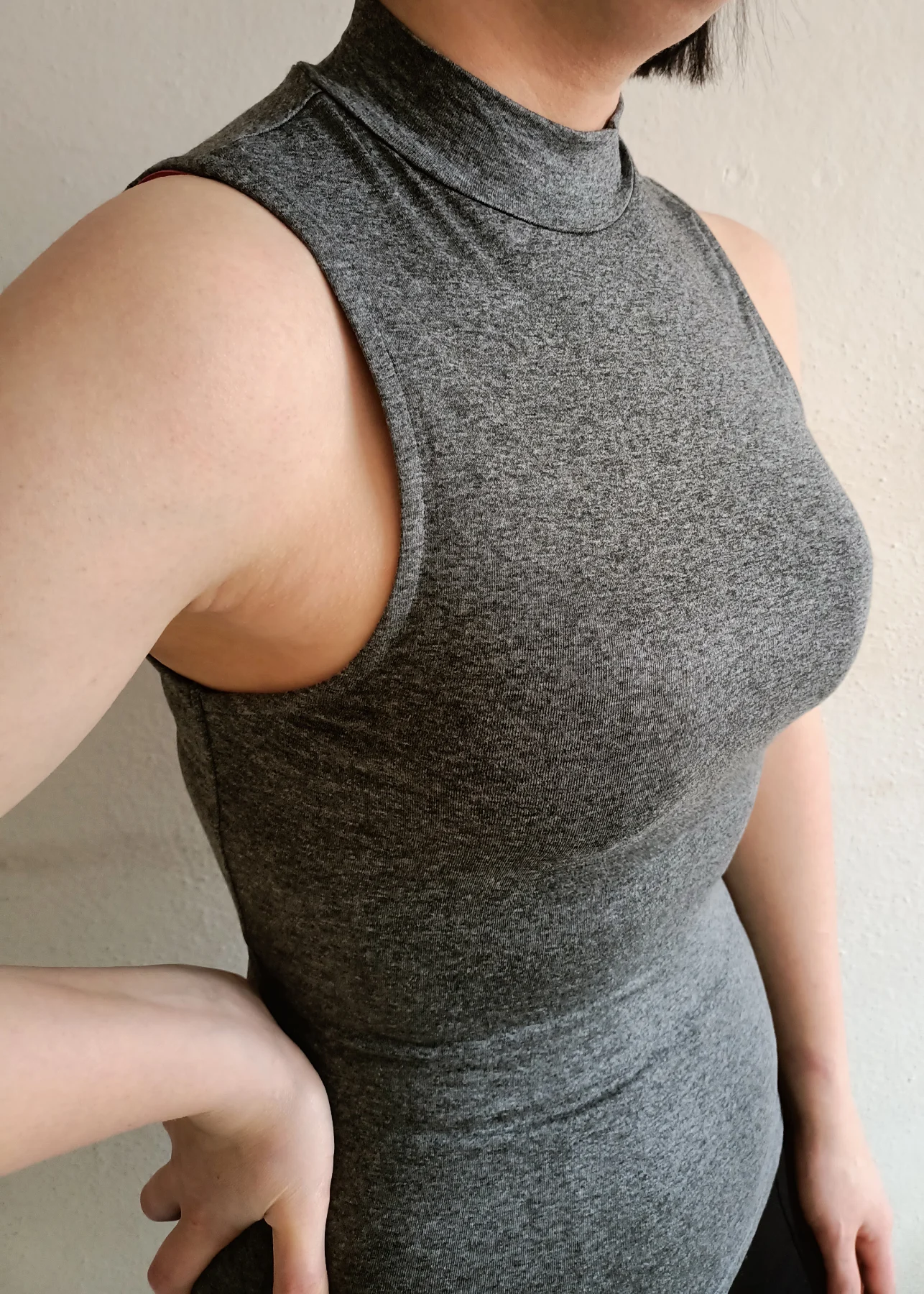 Women Grey sleeveless t-shirt size small