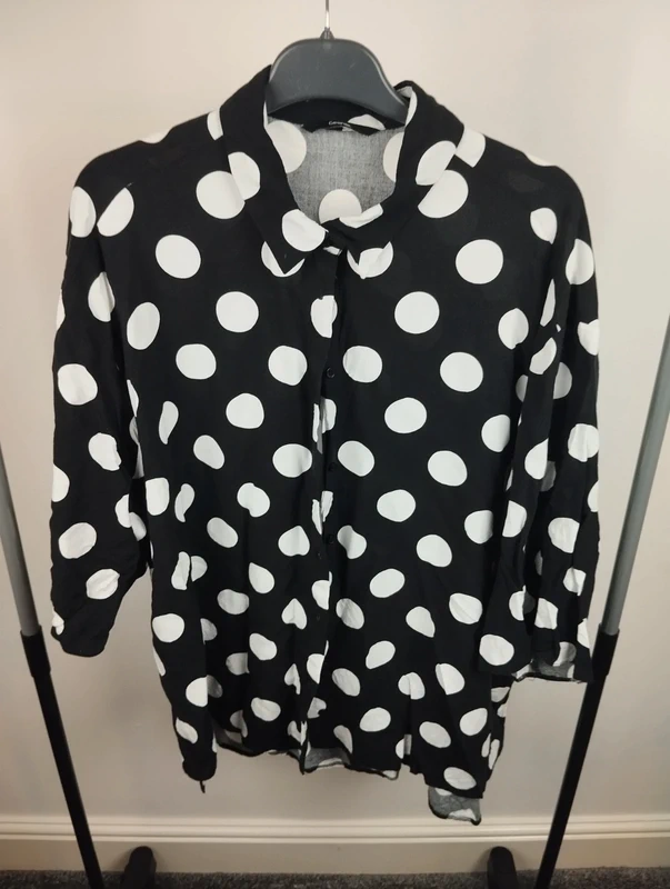 Women black white polka shirt size 20 uk