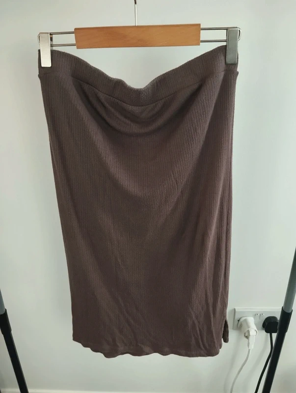 Brown skirt