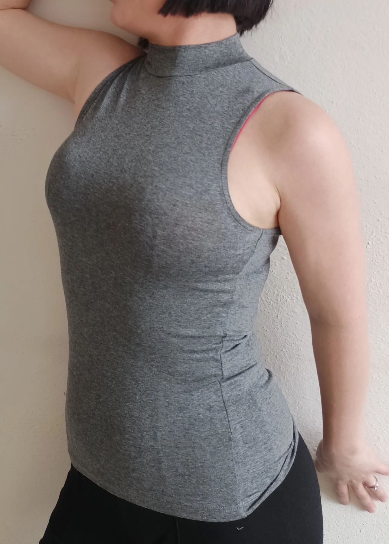 Women Grey sleeveless t-shirt size large