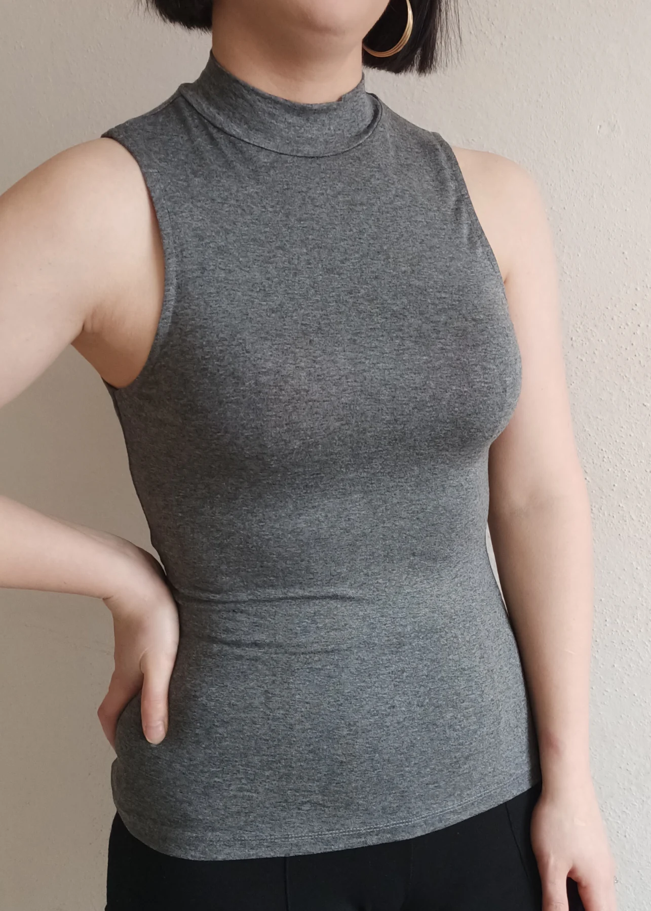 Women Grey sleeveless t-shirt size xsmall
