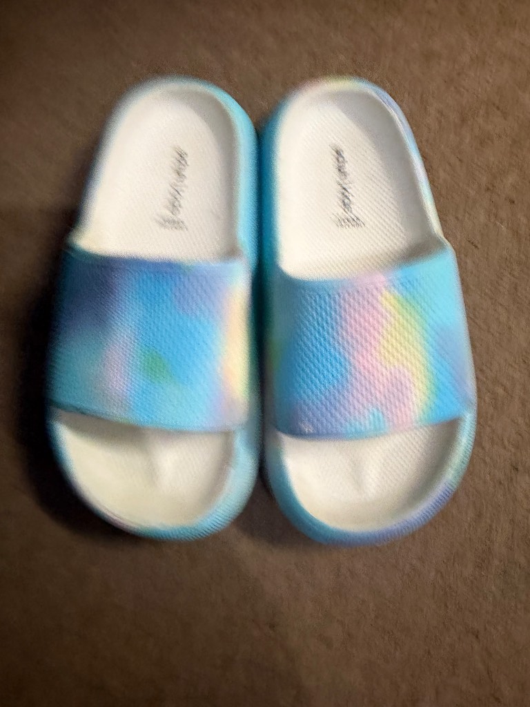 Schuh sliders size 12/13