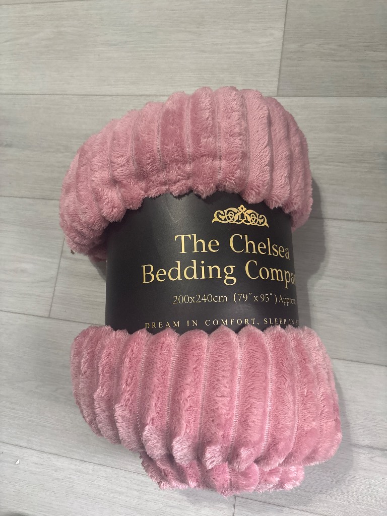 The Chelsea bedding company blanket/throw
