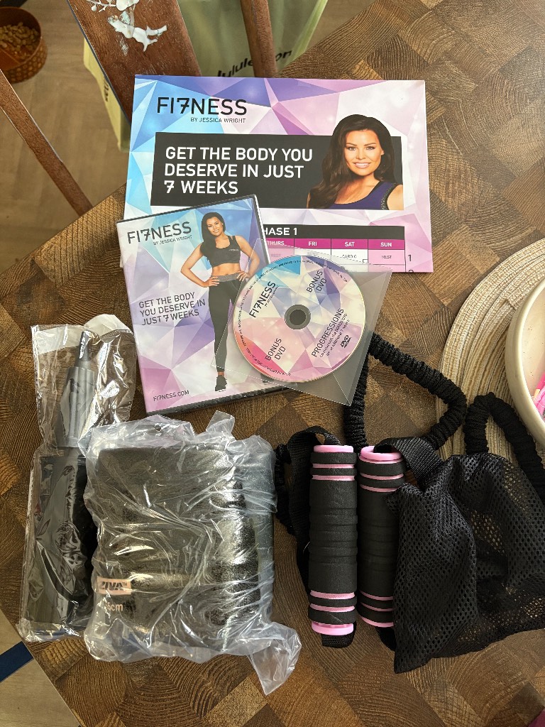 Jessica wright fitness set