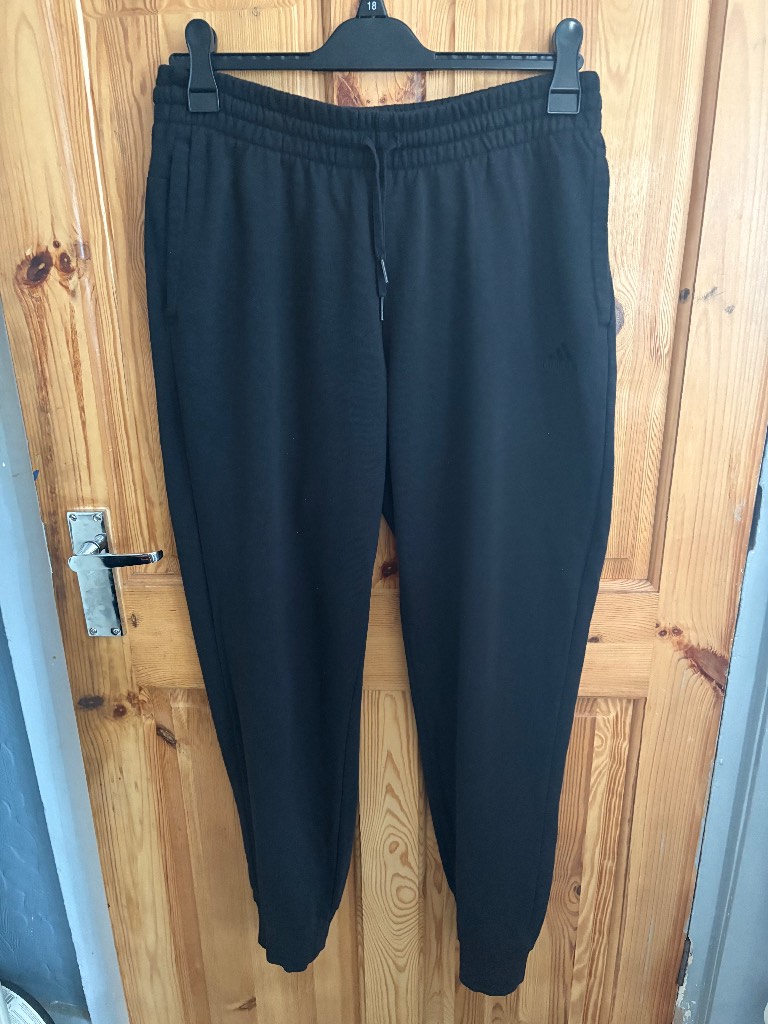 Ladies adidas joggers size 16/18