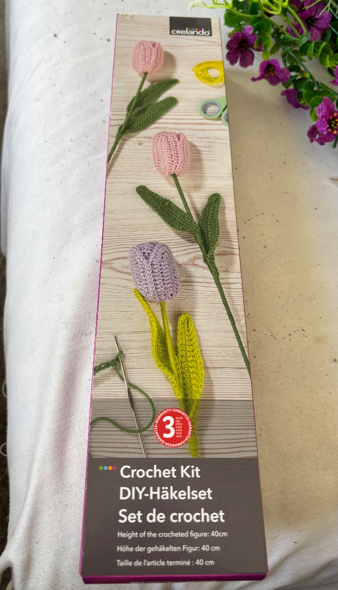 Tulip Crochet Kit