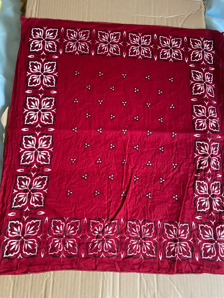 Vintage 1960s Red Clover Bandana All Cotton Washfast Colors RN 14193