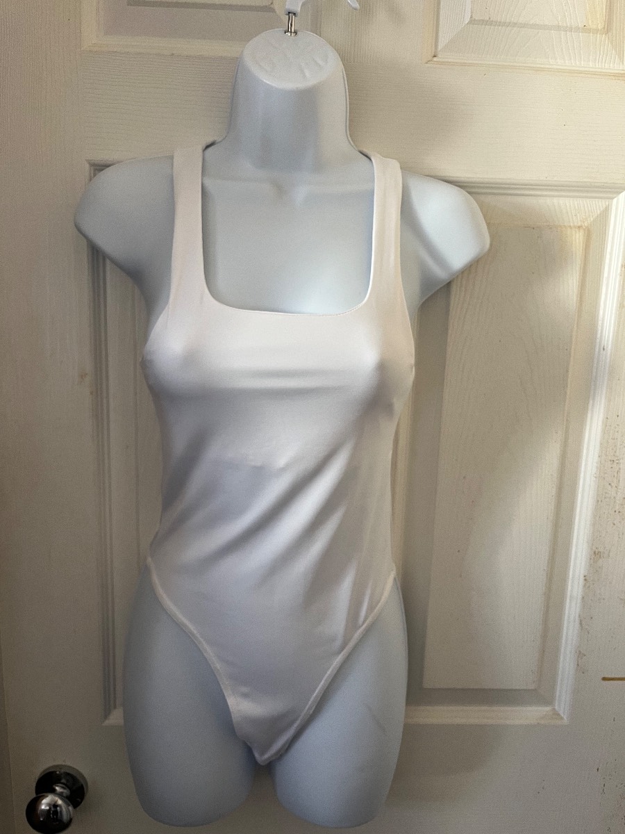 Quiz Ladies Size 6 White Square Neck Bodysuit