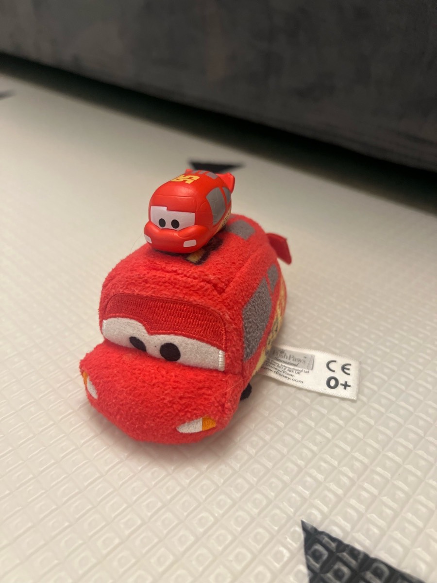 Disney Pixar Cars Lightning McQueen Tsum Tsum Bundle Posh Paws Plush & ZURU Figure